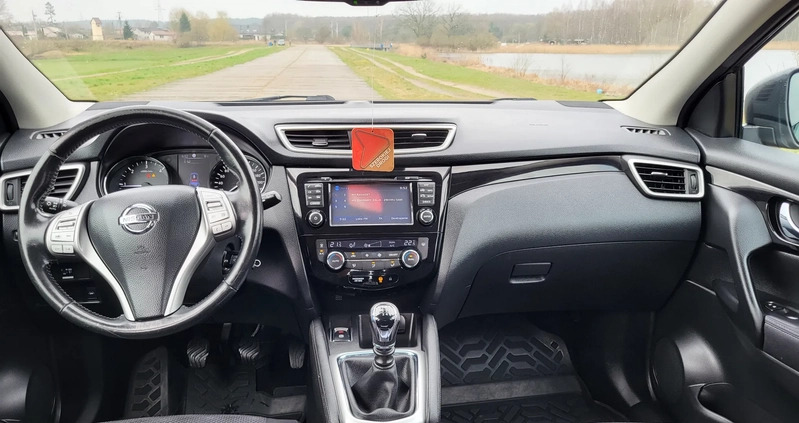 Nissan Qashqai cena 53000 przebieg: 155080, rok produkcji 2015 z Piła małe 781